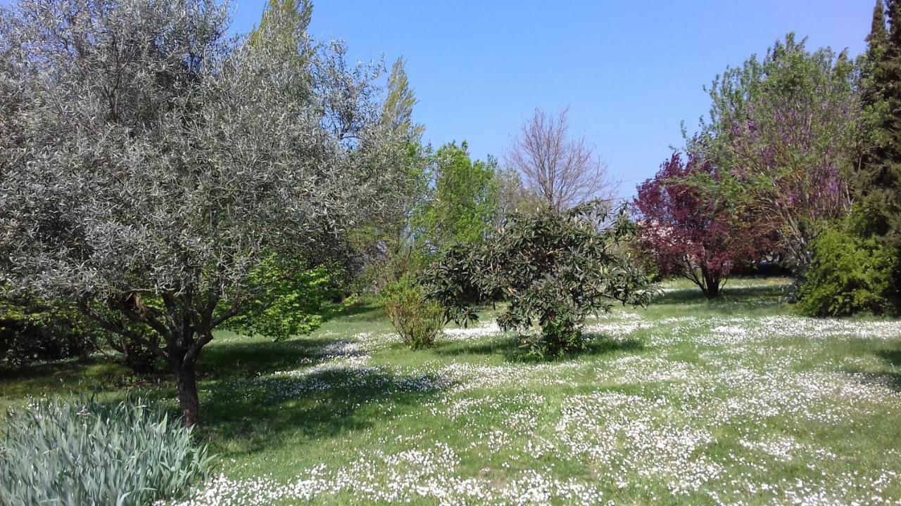 La Madeleine Panzió Pezens Kültér fotó